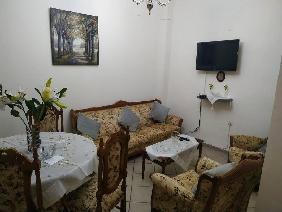 House In Center Of Chios And Next To The Port Apartment *